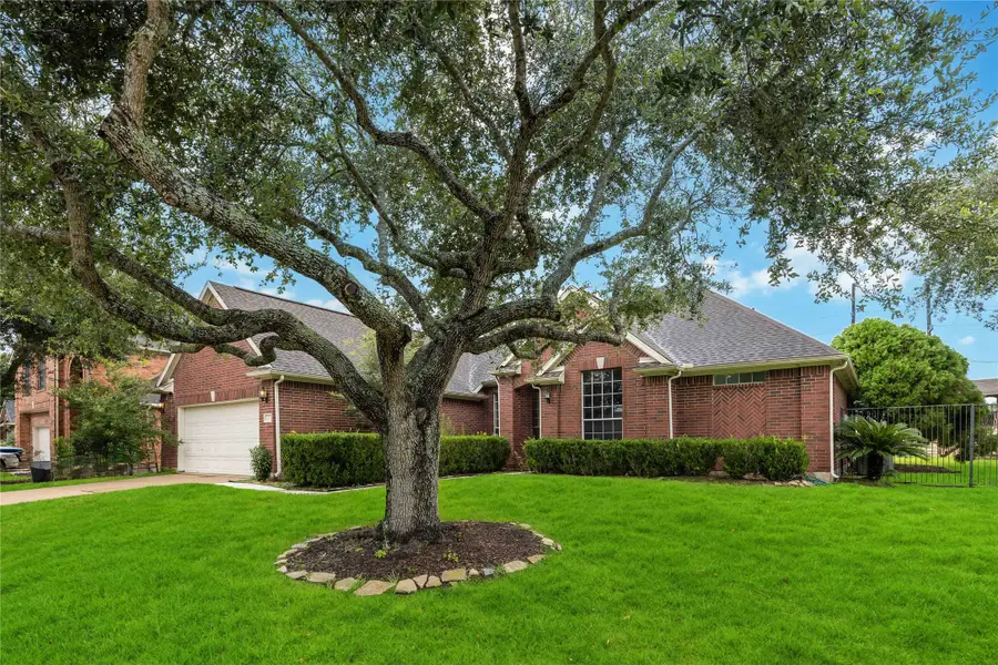 515 Arbor Court, Pearland, TX 77584 - #2