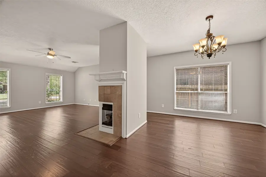 27 Lush Meadow Place, The Woodlands, TX 77381 - #2