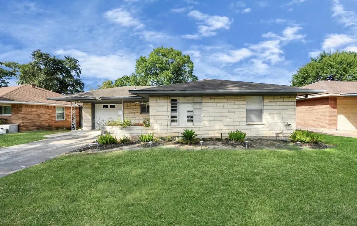 1226 Stonecrest, Houston, TX 77018 - Image #1