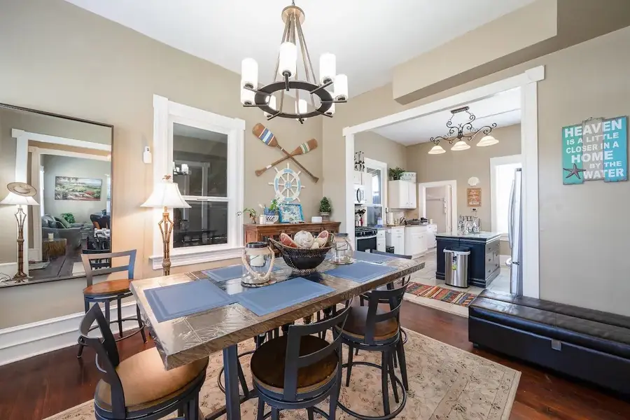 3027 Avenue L, Galveston, TX 77550 - #2