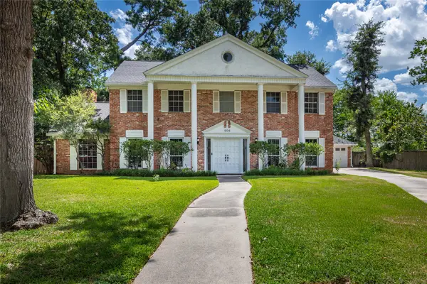 906 Glouchester Lane, Houston, TX 77073