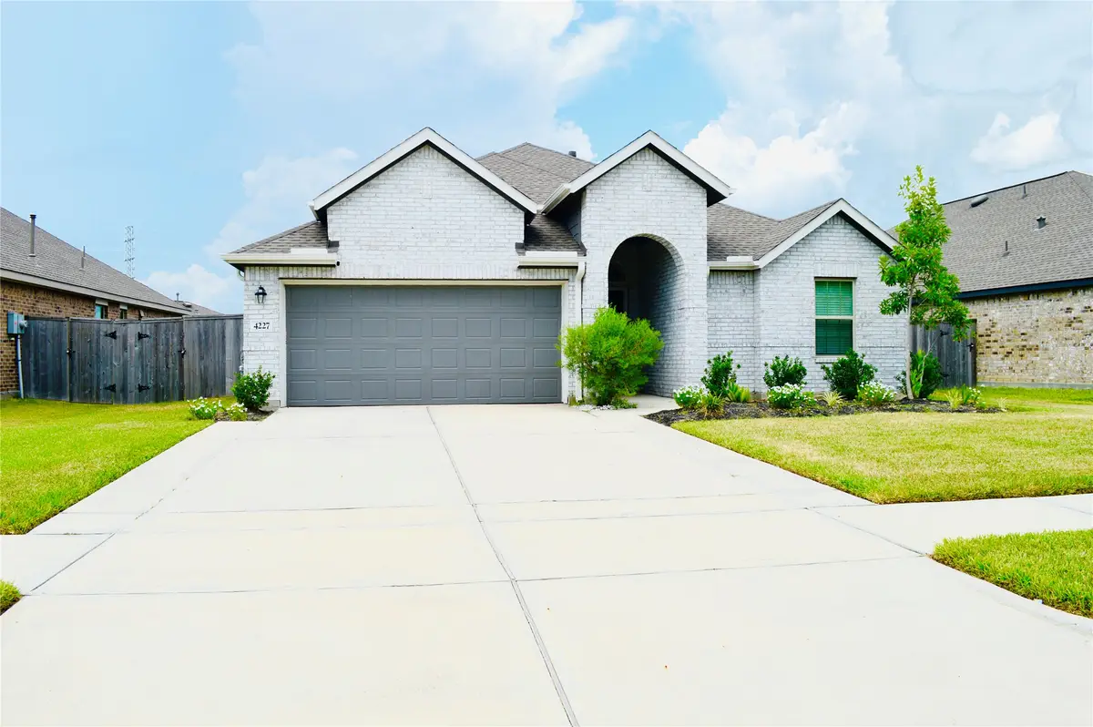 4227 Sterling View Boulevard, Baytown, TX 77521 - #1