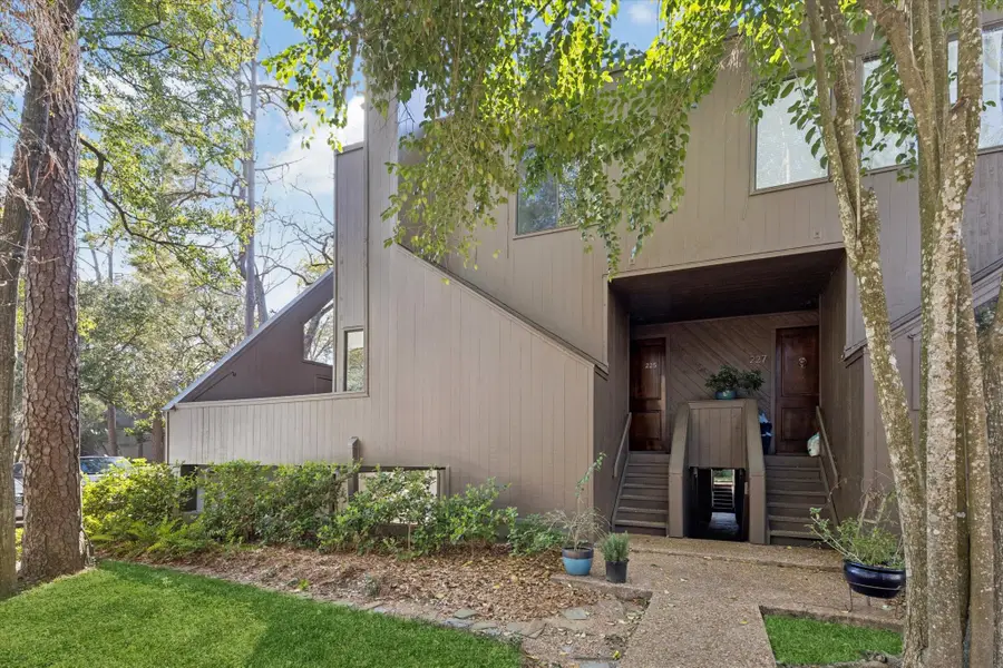 225 Litchfield Lane, Houston, TX 77024 - #2