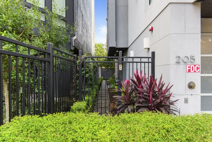 205 Portland Street, Houston, TX 77006 - #3