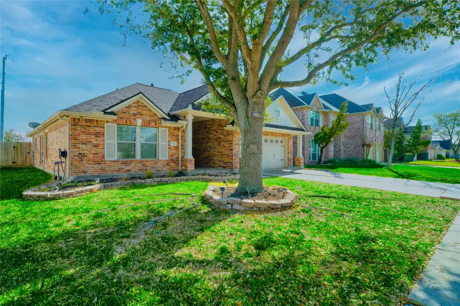 1527 Country Club Cove Dr, Baytown, TX 77521 - #3
