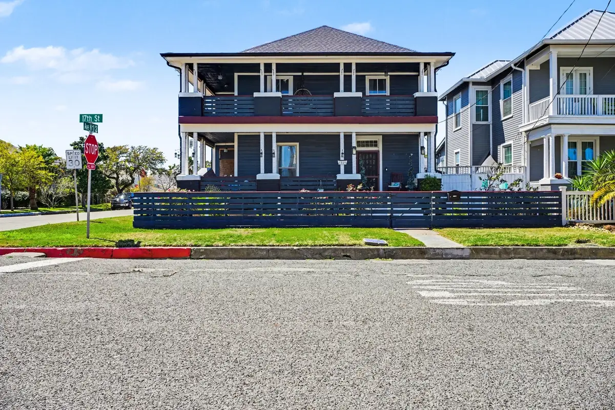 1519 17th St, Galveston, TX 77550 - #1