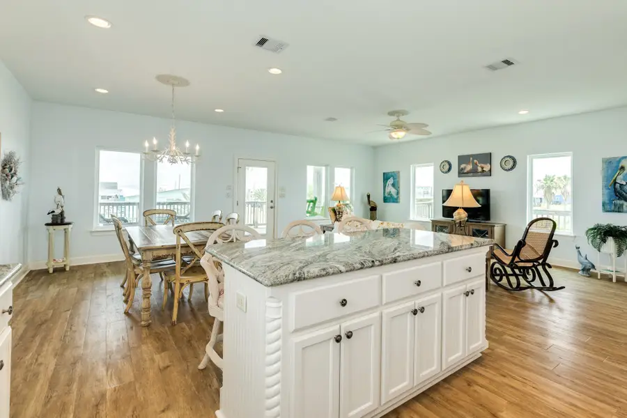 516 Treaty Drive, Surfside Beach, TX 77541 - Image #3