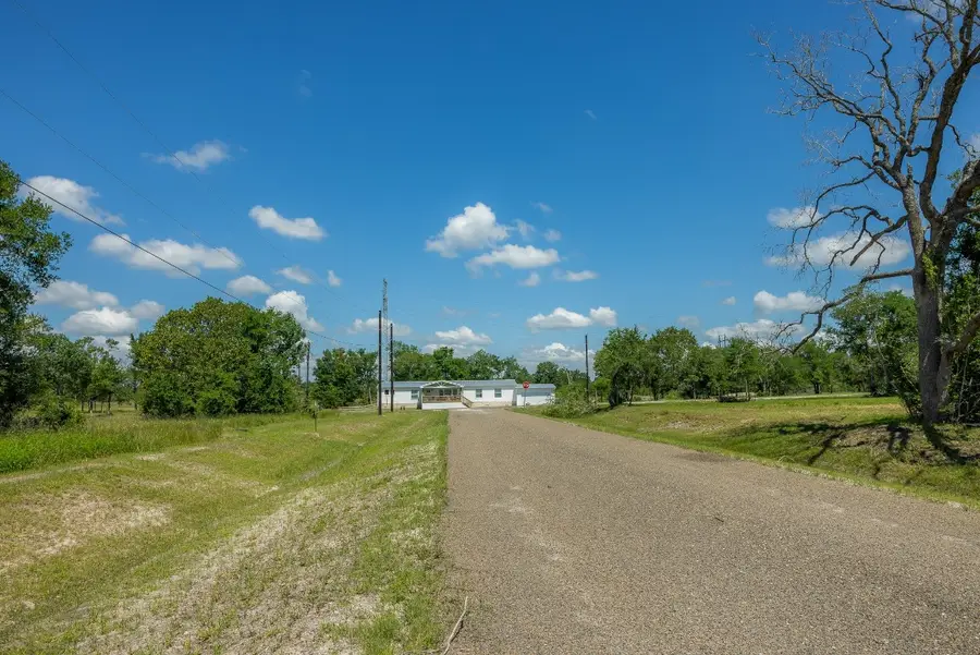 10677 Brushwood Cutoff, Bedias, TX 77831 - #2