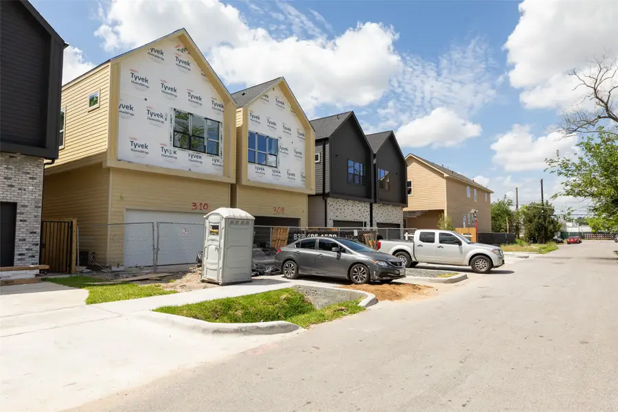 310 E 35th Street, Houston, TX 77018 - #3