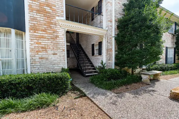 7900 Westheimer Road #216, Houston, TX 77063
