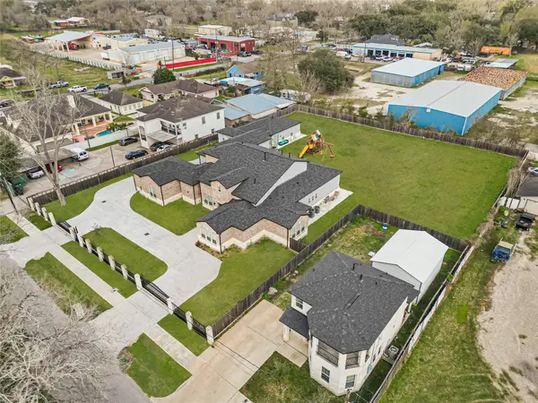 4821 1st Street, Houston, TX 77504