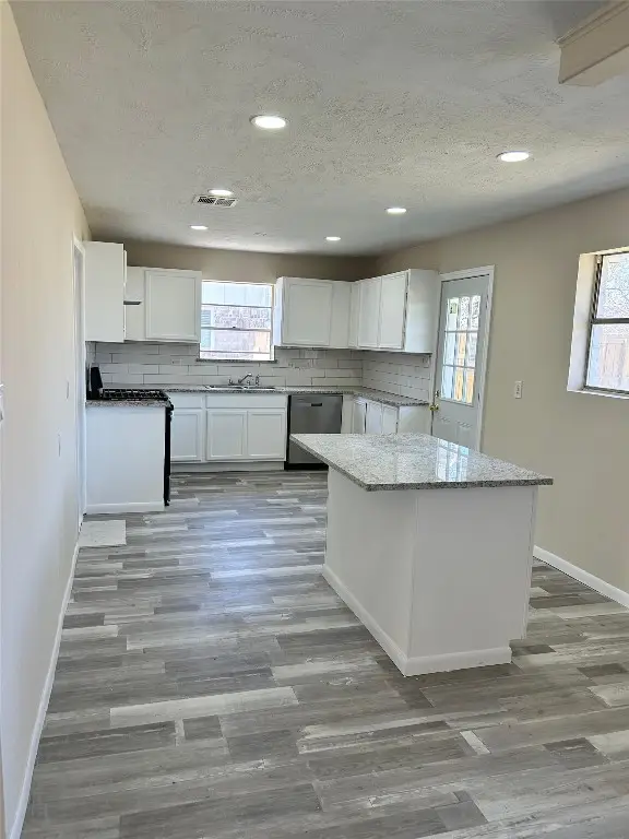 3822 Ebbtide Drive, Houston, TX 77045 - #2