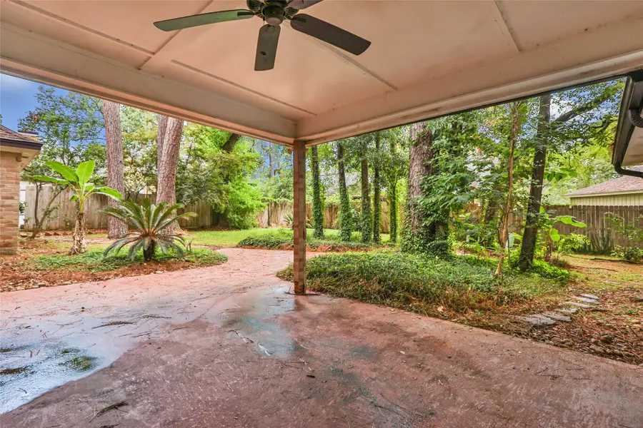 1710 Woodland Vista Drive, Kingwood, TX 77339 - Image #2