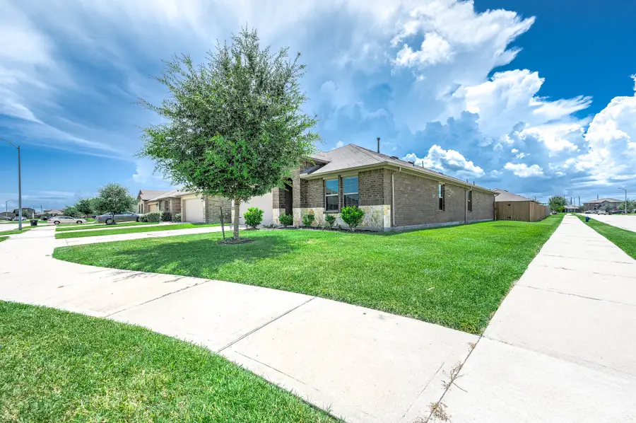8402 Philox Park Court, Rosharon, TX 77583 - #3