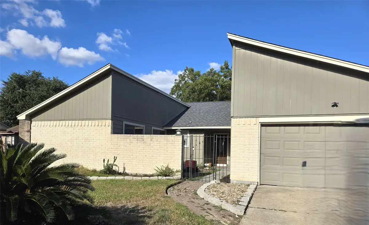 6810 Desert Rose Lane, Houston, TX 77086 - Image #1