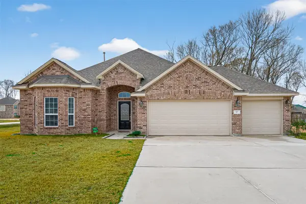 17 Road 6615, Dayton, TX 77535