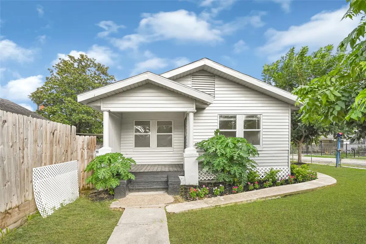 302 S 72nd Street, Houston, TX 77011 - #1