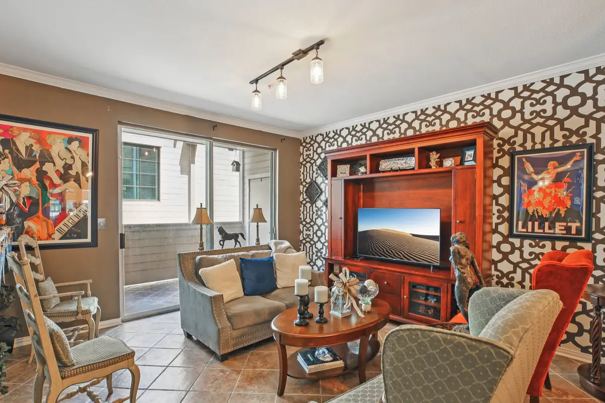 2100 Welch Street #C113, Houston, TX 77019 - Image #1