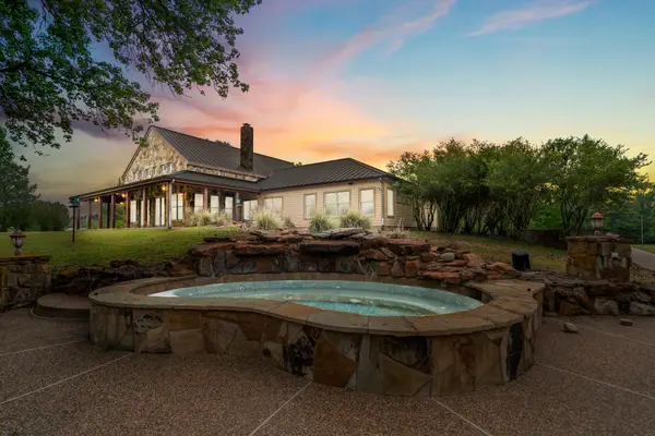 4016 Fm 811, Centerville, TX 75833