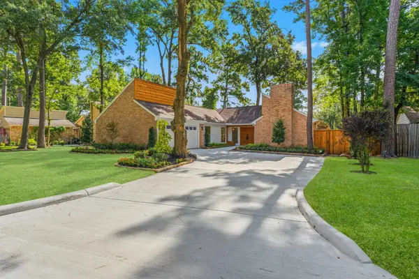 76 Woodhaven Wood Drive, The Woodlands, TX 77380