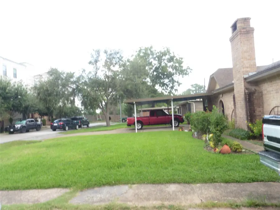 2402 Reinerman Street, Houston, TX 77007 - Image #3
