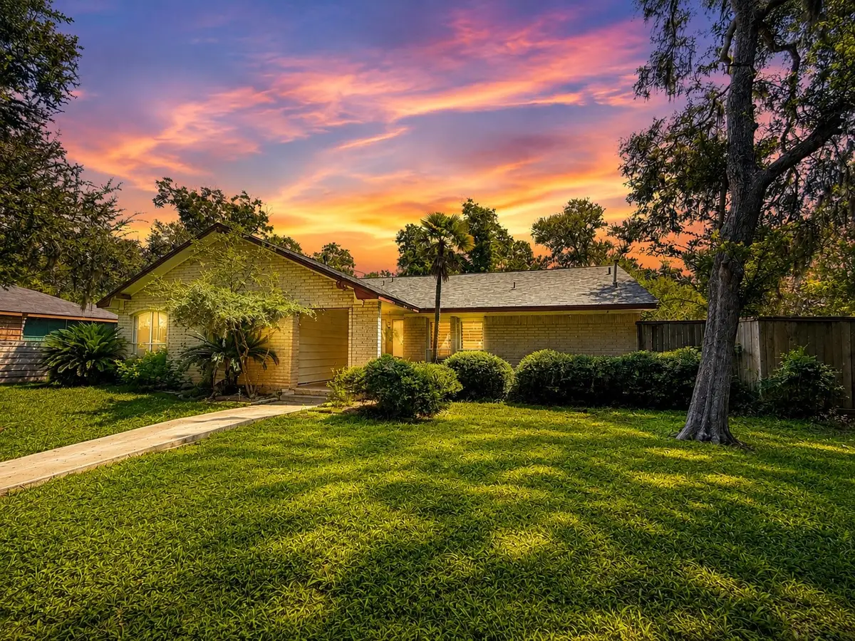 2219 S Belmont Drive, Richmond, TX 77469 - #1