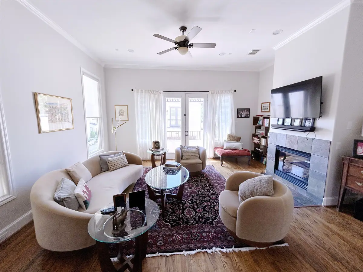 939 Queen Annes Road, Houston, TX 77024 - Image #1