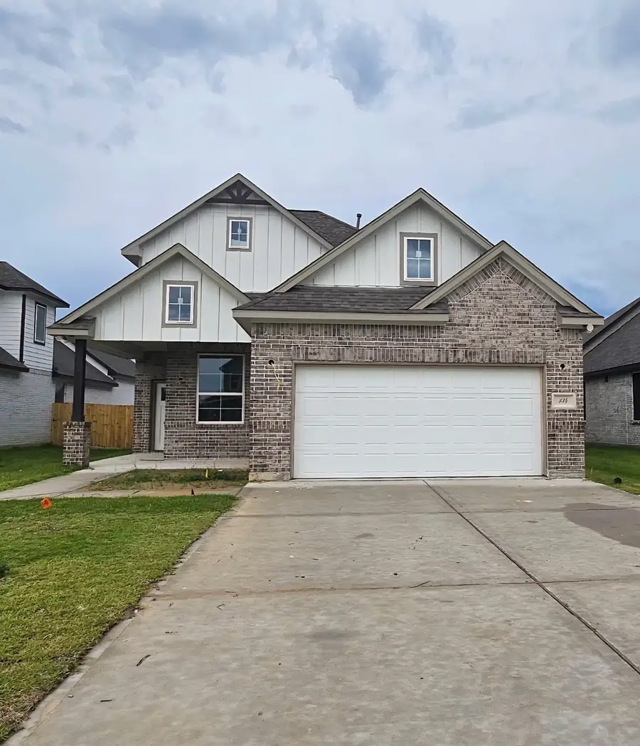 134 Peachleaf Court, Anahuac, TX 77514 - Image #2