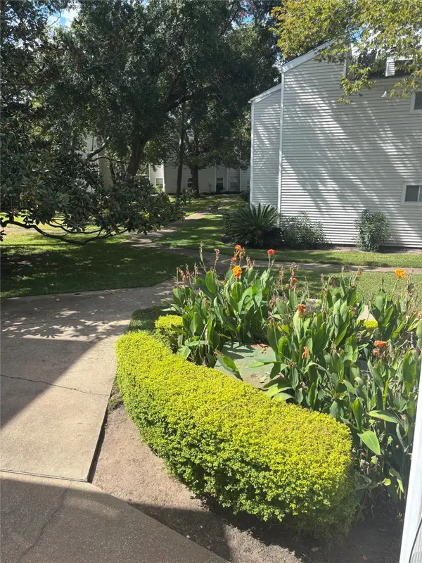 9809 Richmond Avenue #A14, Houston, TX 77042