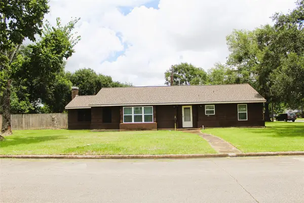 1800 Leggett Drive, Galena Park, TX 77547