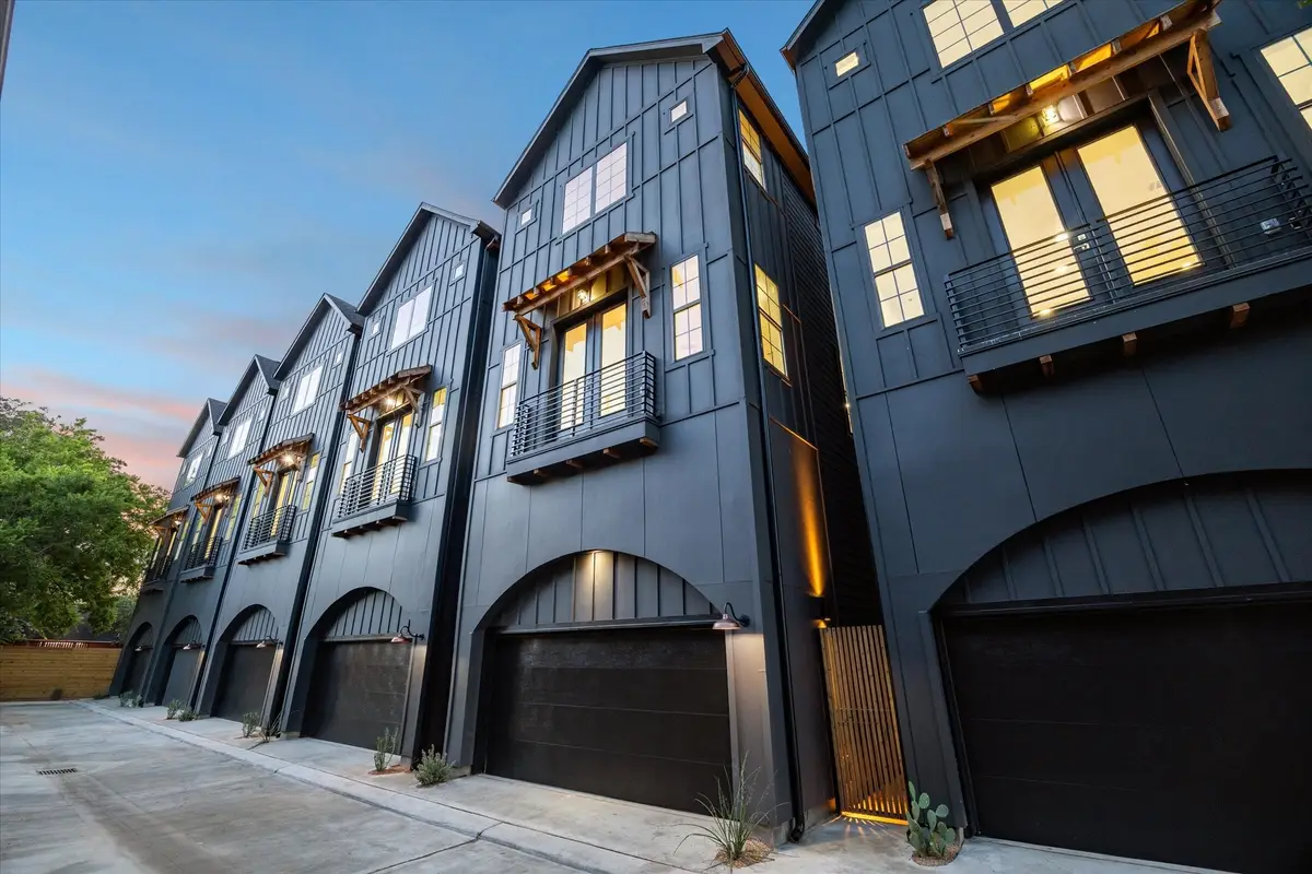 2213 Bevis Street, Houston, TX 77008 - Image #1