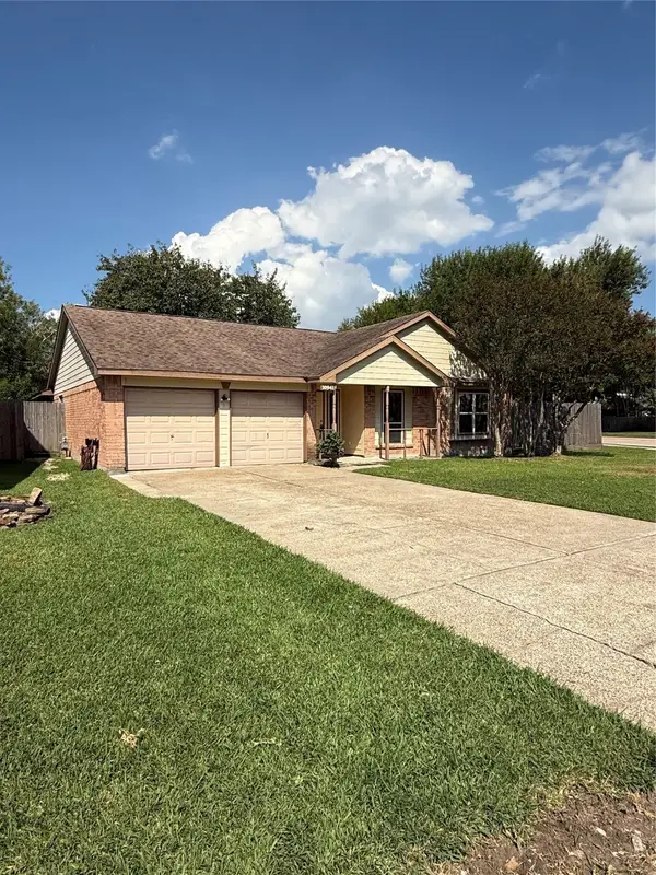 10941 Rosewood Court, La Porte, TX 77571