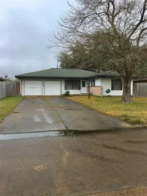 2206 18th Avenue N, Texas City, TX 77590 - Image #1
