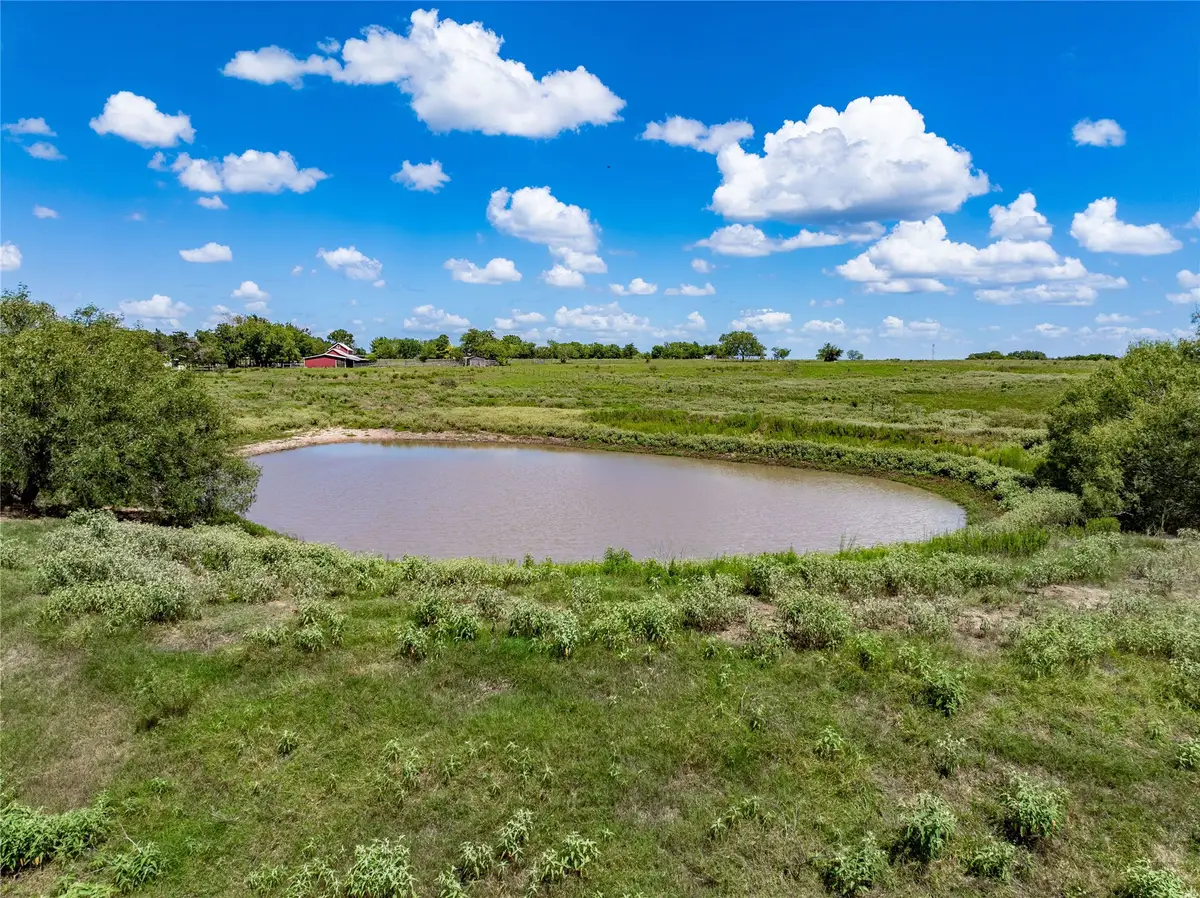 1466 County Road 253, Weimar, TX 78962 - Image #1