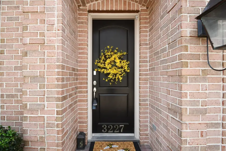 3227 N Pemberton Circle Drive, Houston, TX 77025 - #2