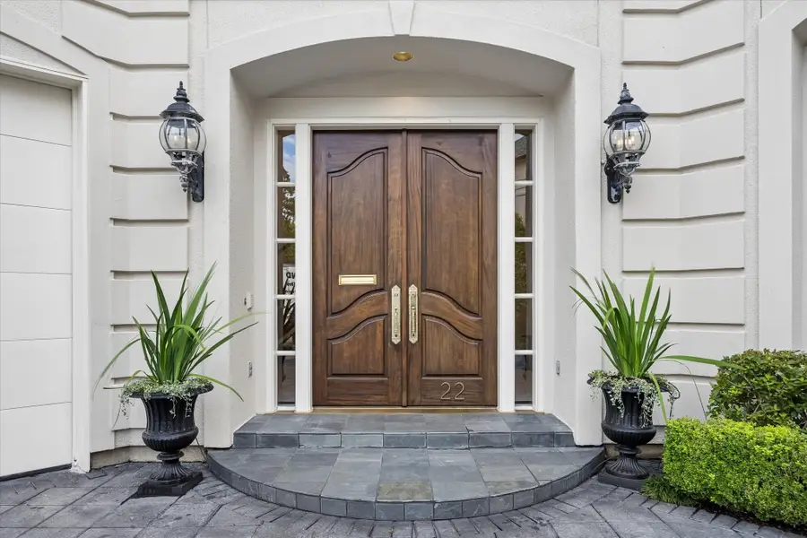 22 Eaton Square, Houston, TX 77027 - #2