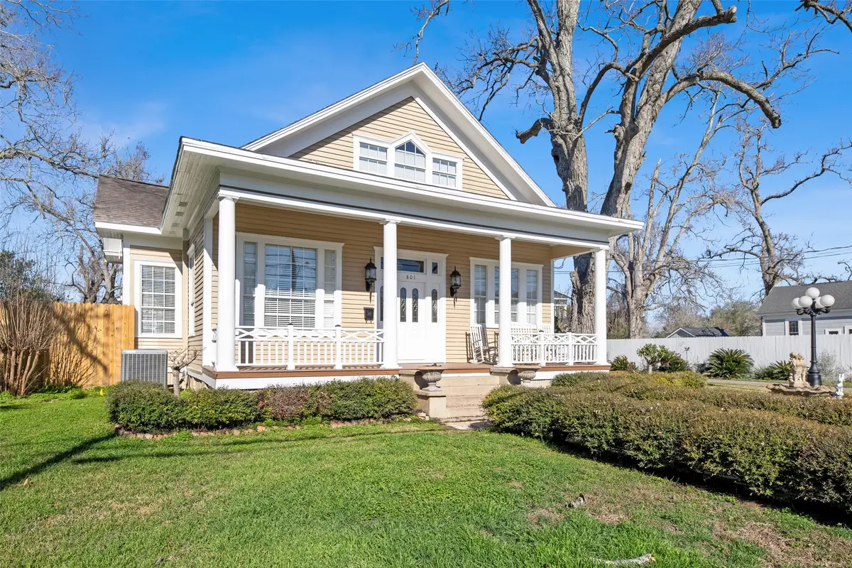 801 N Fulton Street, Wharton, TX 77488 - #1