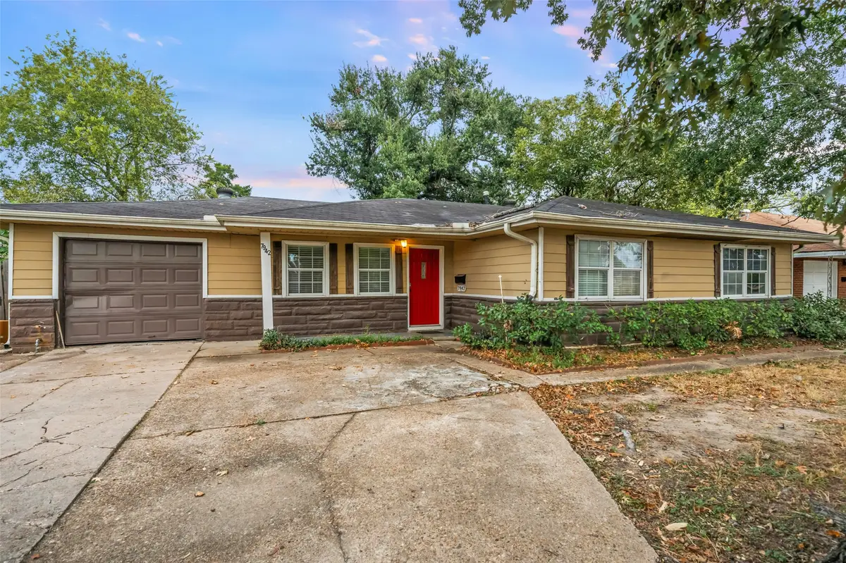 7942 Hammerly Boulevard, Houston, TX 77055 - Image #1