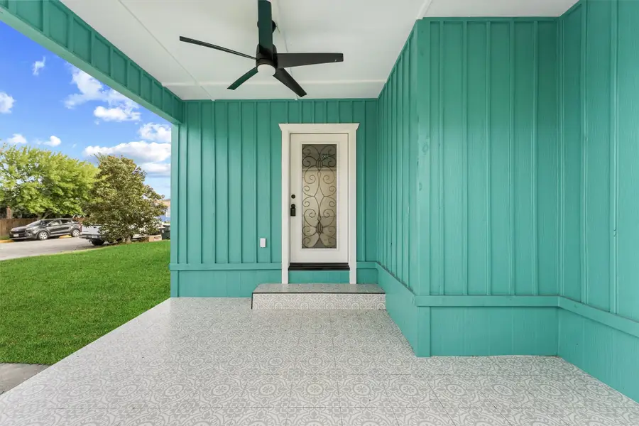 4907 Alamo Drive, Galveston, TX 77551 - Image #3