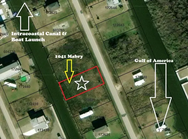 1041 Mabry Street, Gilchrist, TX 77617