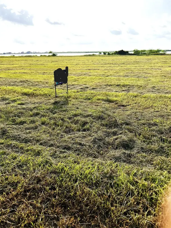 607 Bay Drive, Palacios, TX 77465