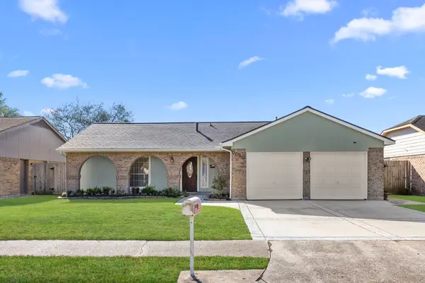 5010 Colombia Drive, Pasadena, TX 77505