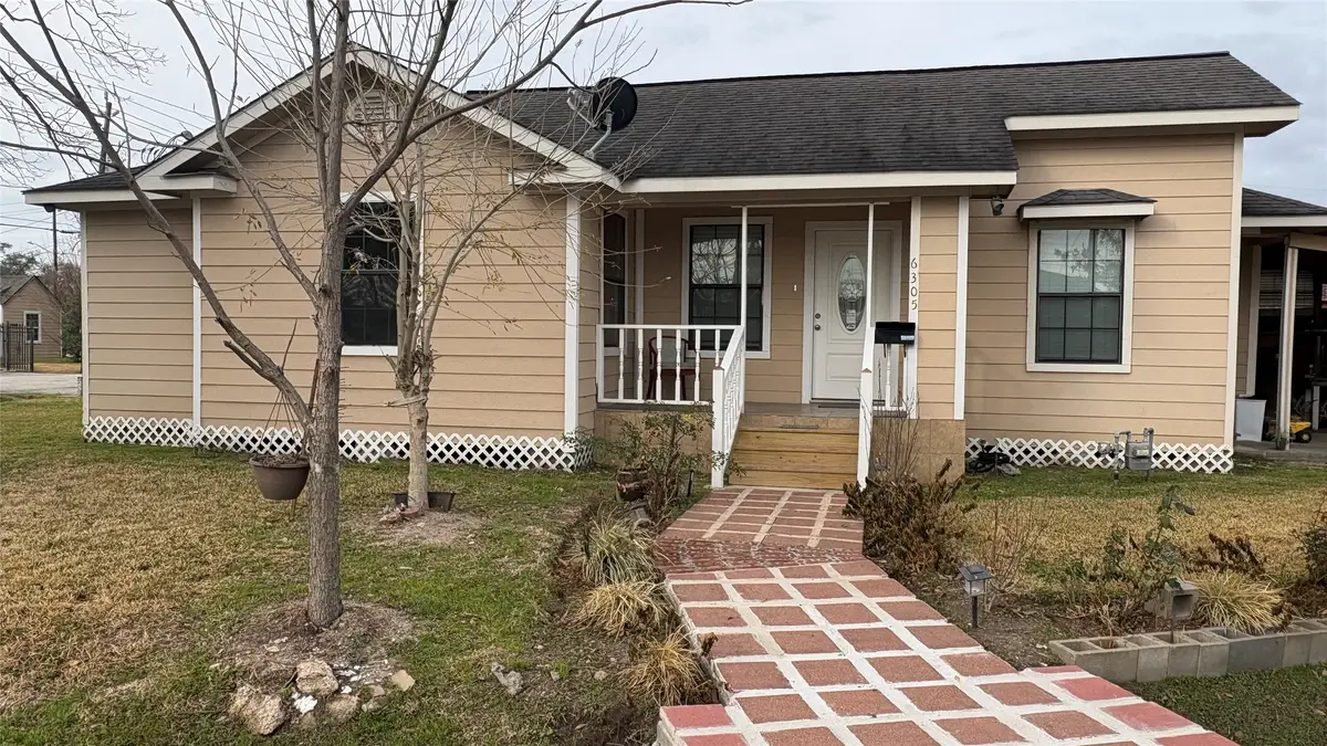 6305 Frisco Street, Houston, TX 77022 - #1