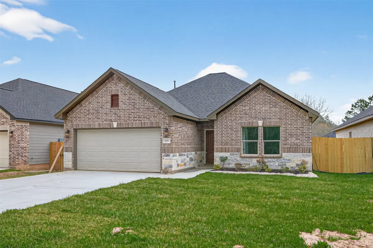 1107 Lyle W Avenue, Cleveland, TX 77327 - #1