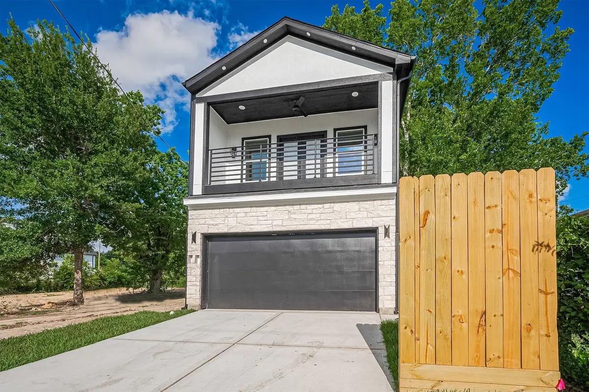 6747 Liverpool Street, Houston, TX 77021 - #1