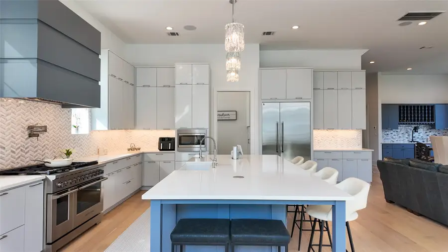 4303 Dorothy Street, Bellaire, TX 77401 - #3