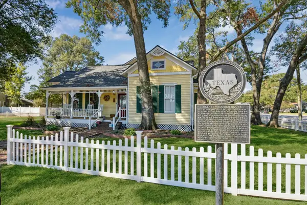 305 Hardeman Street, Sealy, TX 77474