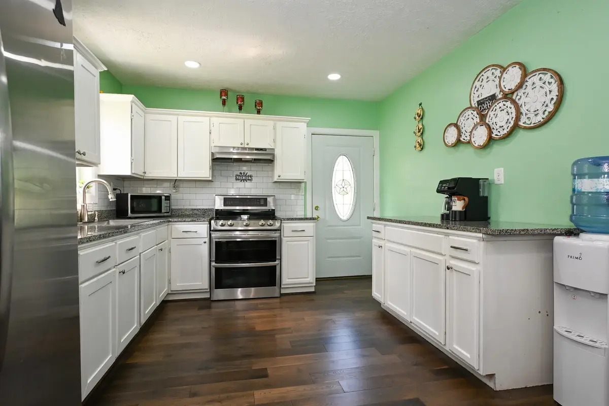 905 County Road 5015, Cleveland, TX 77327 - #1