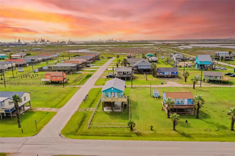 722 Ft Velasco Drive, Freeport, TX 77541 - Image #2