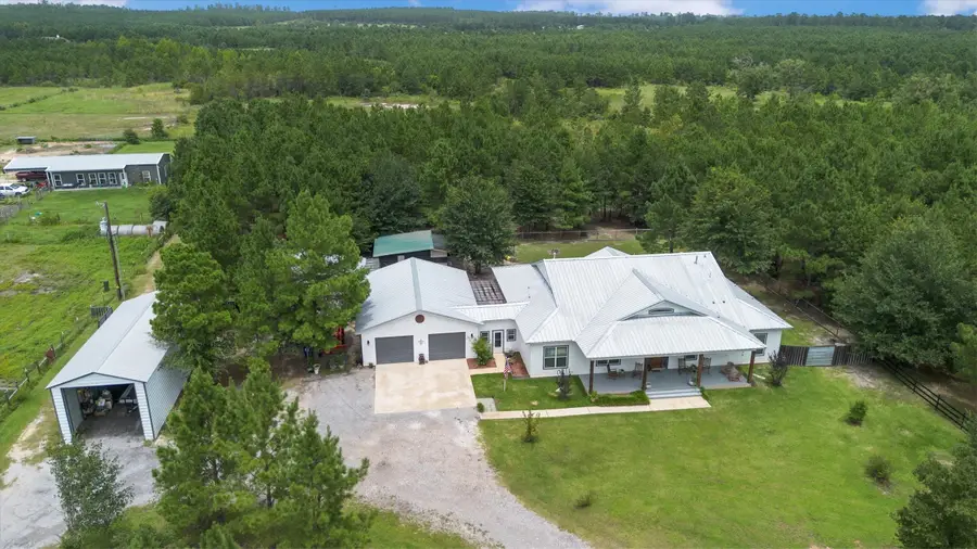 1022 Fm 1696 Road W, Huntsville, TX 77320 - Image #3